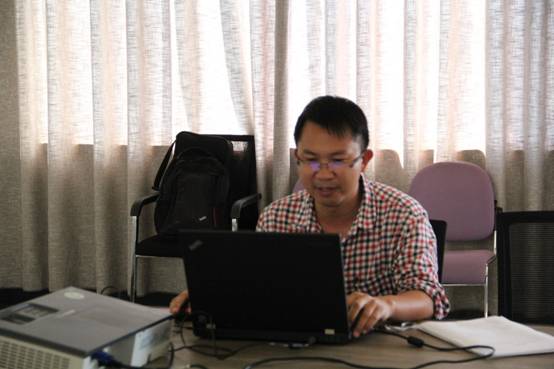 C:\Users\xingzhong wang\Desktop\2017.11.16\2017.11.16\IMG_7500.JPG